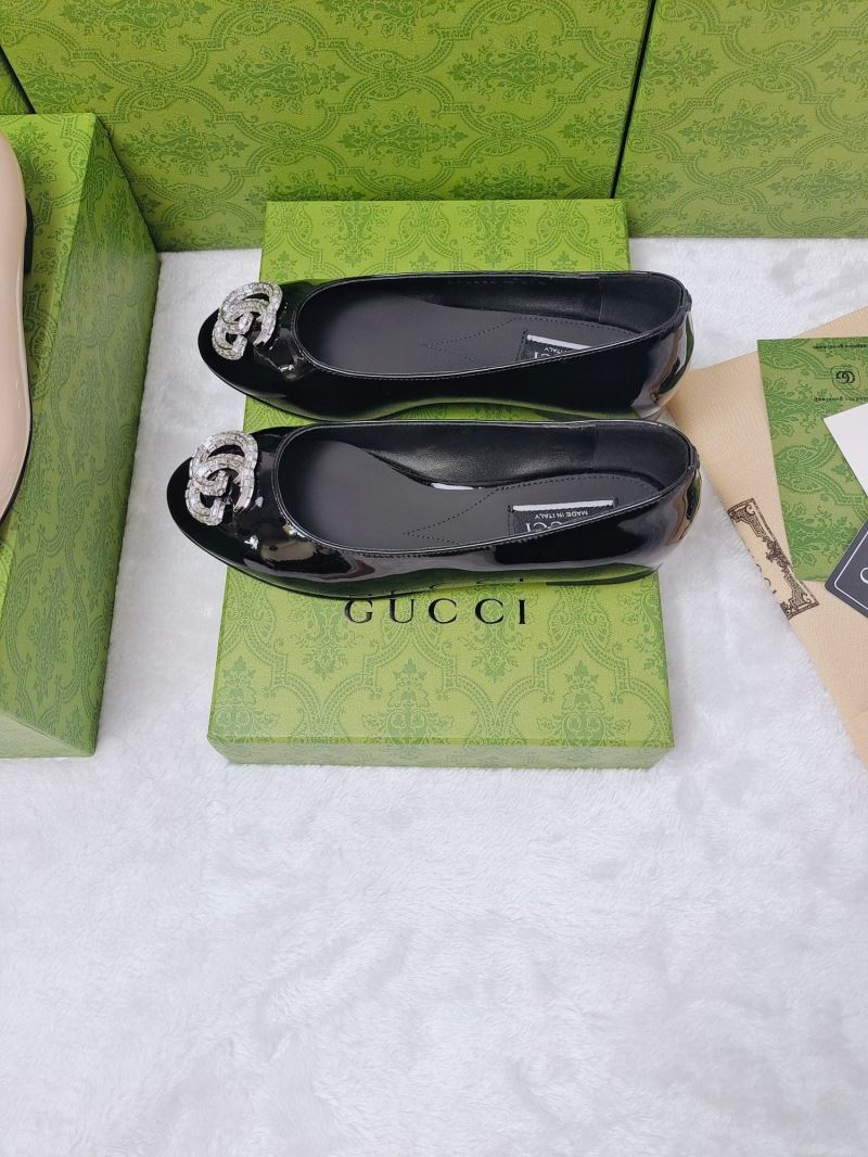 Gucci Flat Shoes